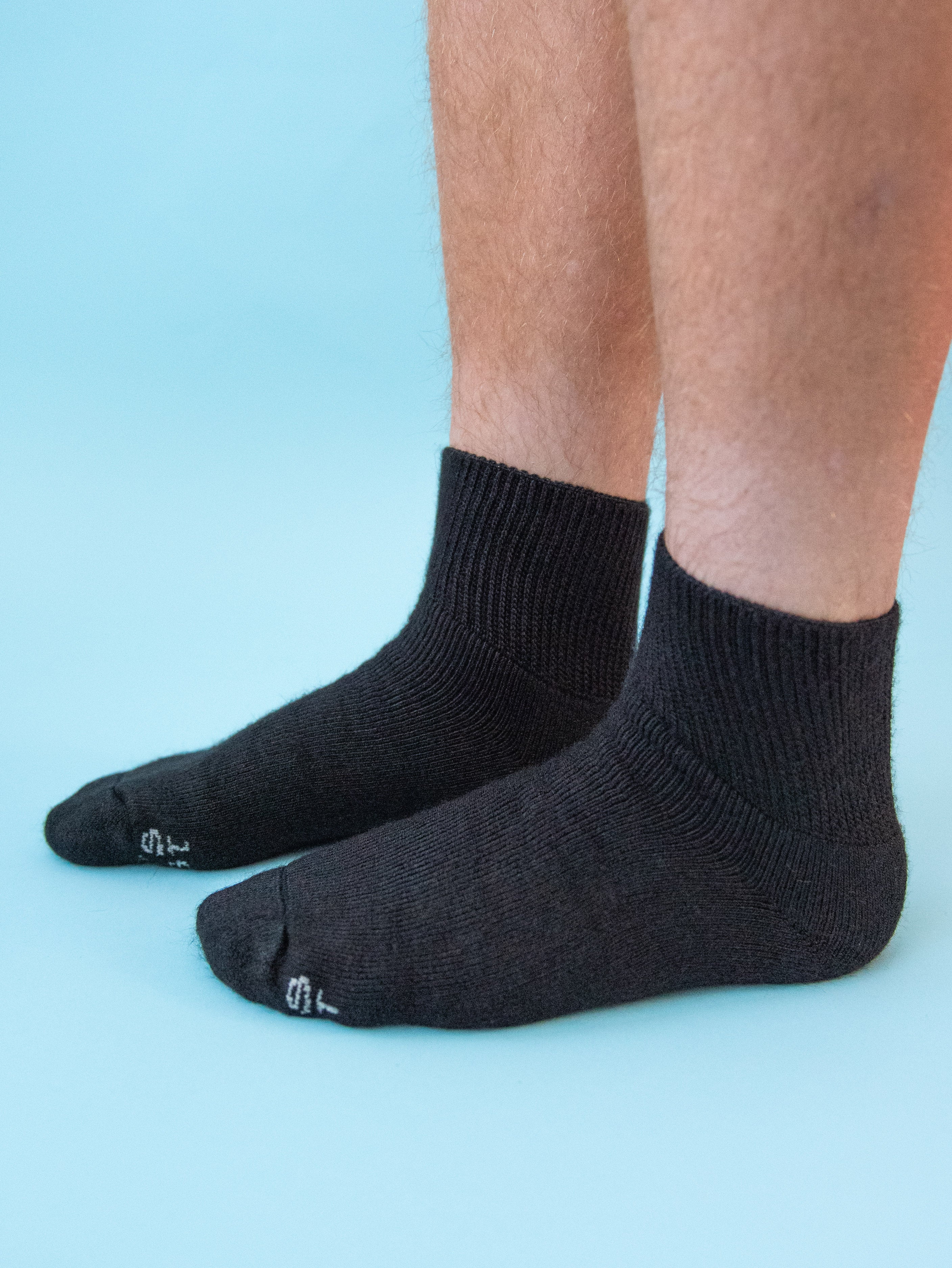 Sensitive Comfort Fit Quarter Black